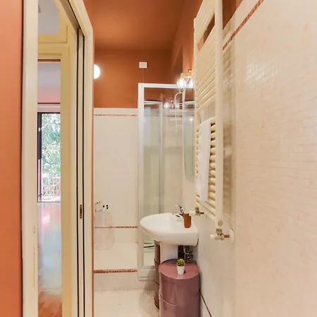 The Rent - Cozy In The Risorgimento Area شقة ميلان